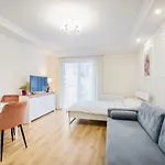 Aparthouse Deluxe Lodz