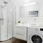 Aparthouse Deluxe