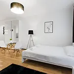Apartment Aparthouse Deluxe